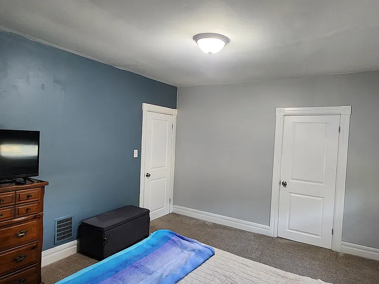Bedroom #1