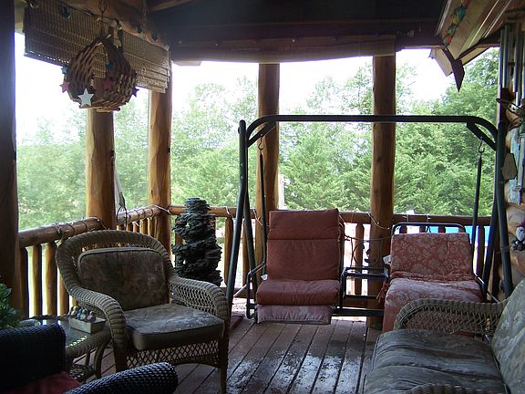 Deck from Mst Brm and Living