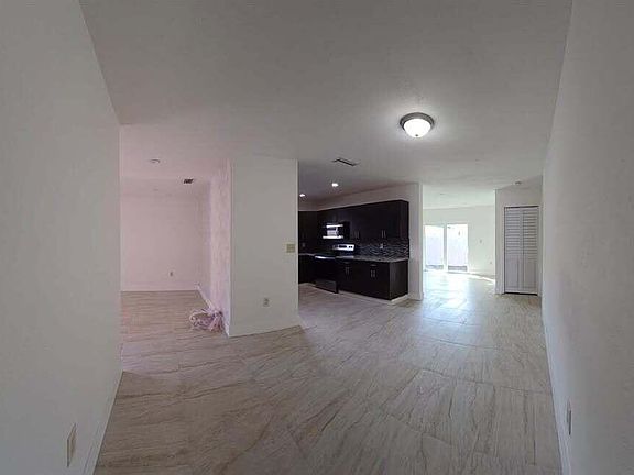 5th image of 2728 SW 5th St