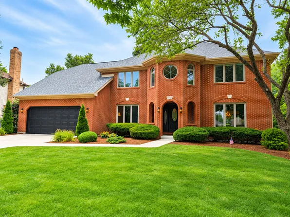 640 Flock Ave, Naperville, IL 60565