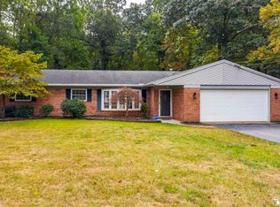 3399 Woodmont Dr, Lambertville, MI 48144