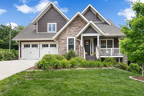 179 Barnrock Dr Photo 1