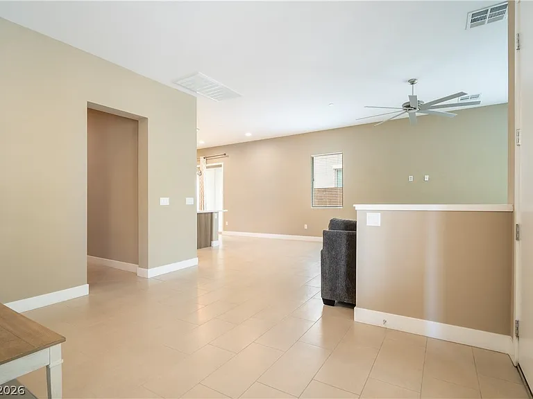 11250 Cactus Tower Ave #101 — Photo 7