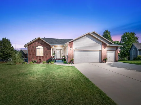 2541 E Ventnor Ct, Wichita, KS 67219