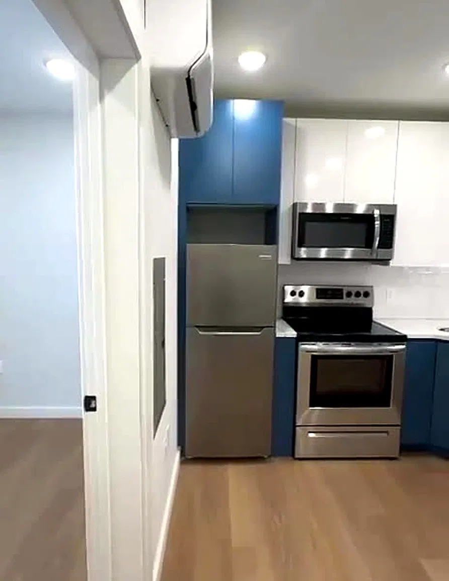 Studio, 450 sqft, $2,100 — Photo 2