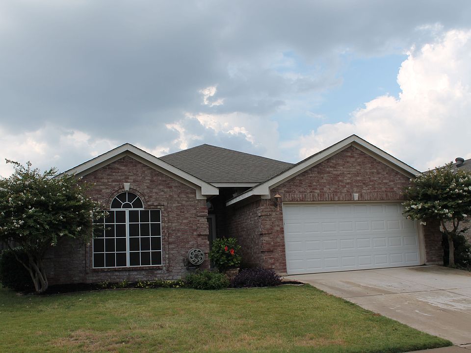 1st image of 4833 Eagle Trace Dr
