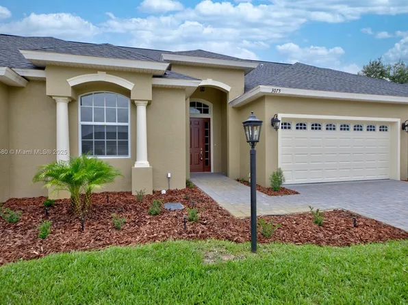 3075 Royal Oaks Ct, Sebring, FL 33875