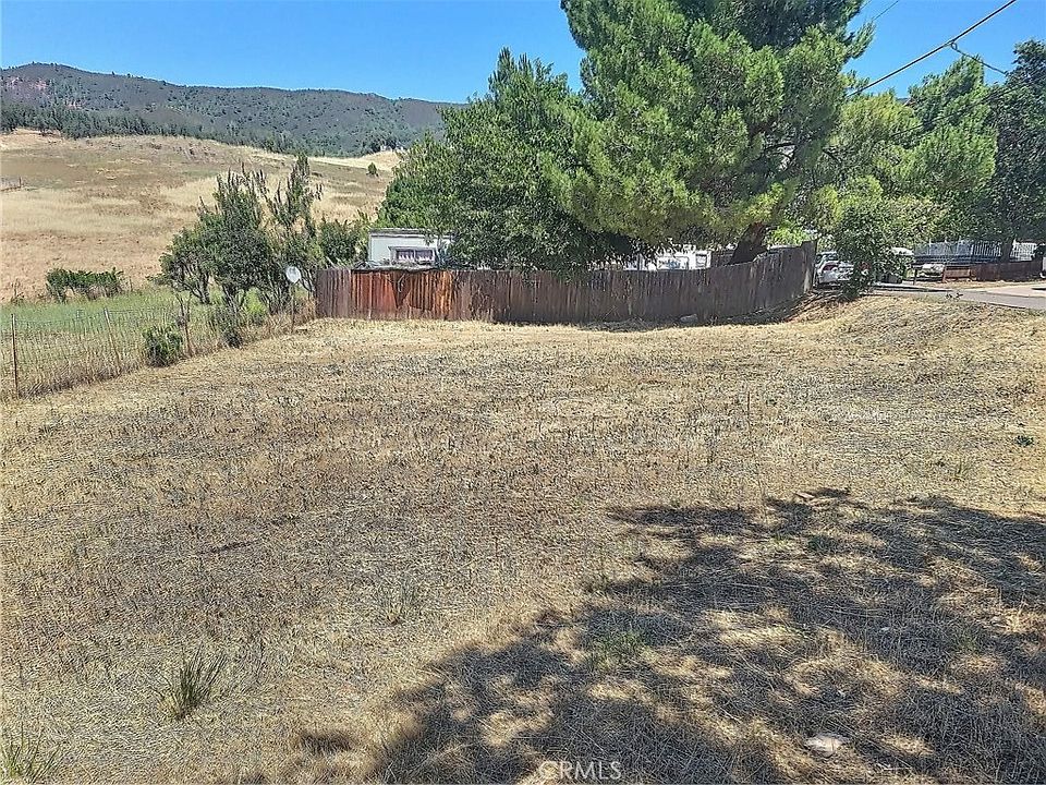 2nd image of 6989 Butte St #2