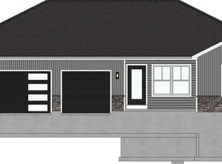 725 Turner Dr, Mauston, WI 53948