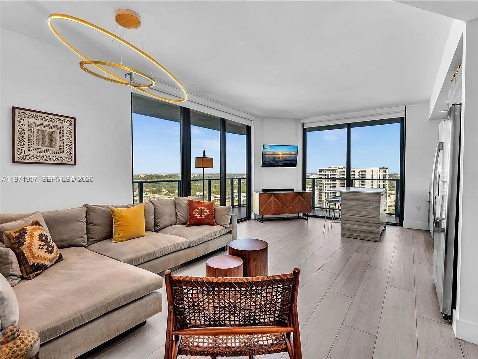 3401 Midtown Condo — Photo 4