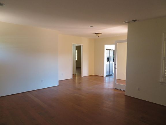 Large Living Room (Backside)