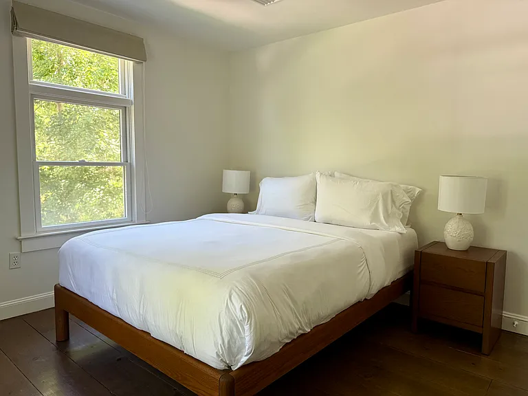 130 Accabonac Rd — Photo 12