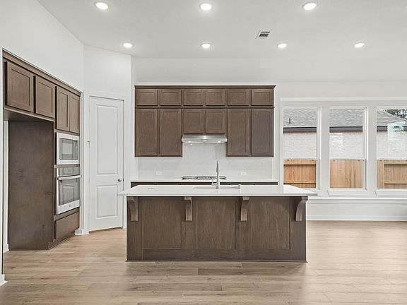 2nd image of 514 Sand Trail Way