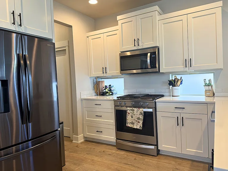3749 NE Petrosa Ave — Photo 24
