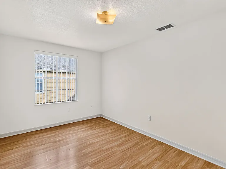 2204 Fan Palm Dr — Photo 23