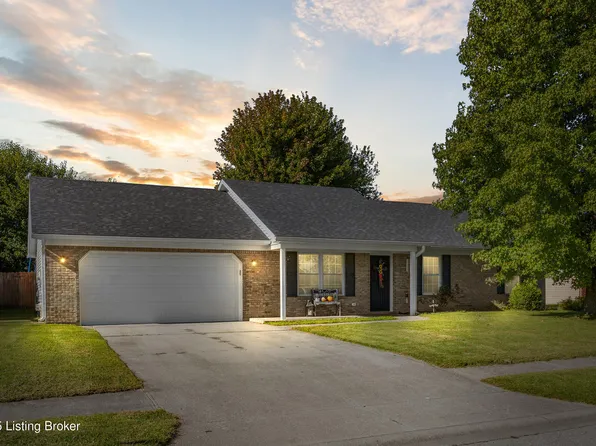 207 Savannah Nicole Rd, Jeffersonville, IN 47130