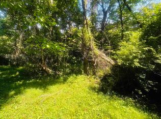 Charleston Ave, Morgantown, WV 26501