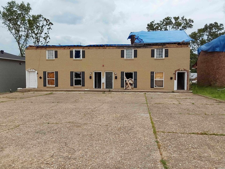 2nd image of 2000 Sanford Dr