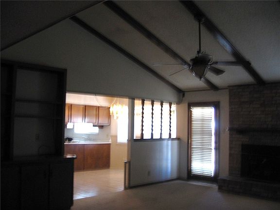 3rd image of 449 El Camino Dr