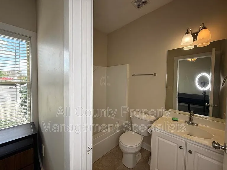 1929 Bluff Rd #177 — Photo 9