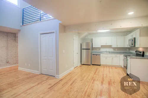 Floor plan 204