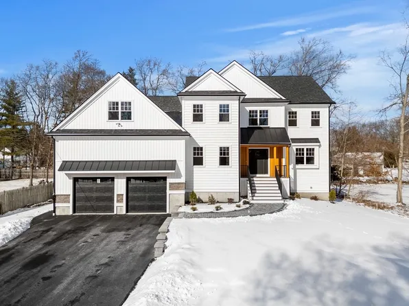 11 Hearthstone Dr, Burlington, MA 01803