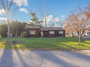 14 High Rd, Montrose, NY 10548