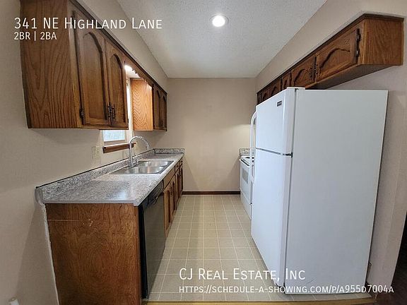 5th image of 341 NE Highland Ln