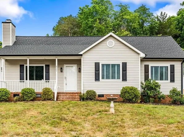 8309 Deep Valley Rd, Summerfield, NC 27358