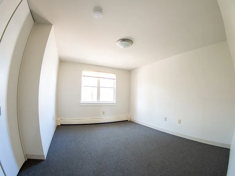 Newport Heights — Photo 15