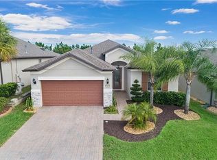 333 Navarra Ln, Davenport, FL 33837
