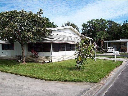 1st image of 315 Windsor Ct