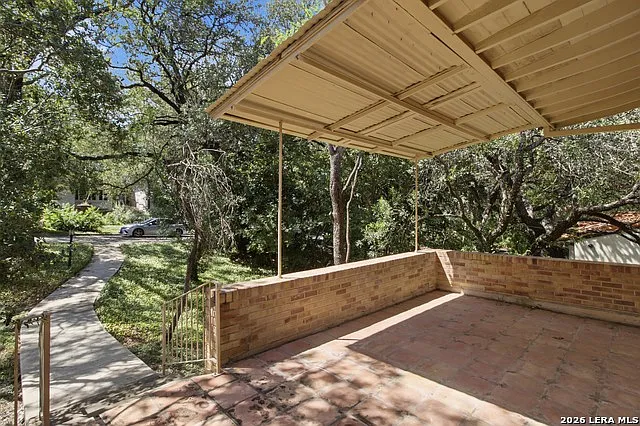3 bed, 2.0 bath, 1620 sqft, $2,650 — Photo 3