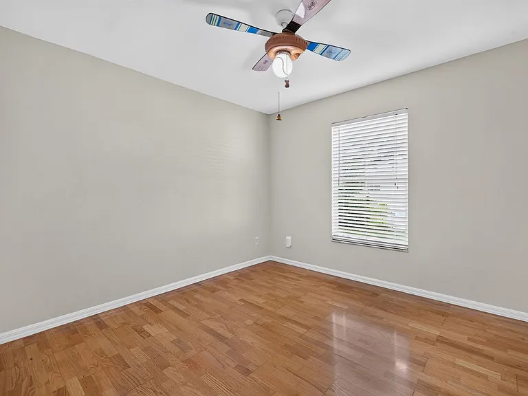 1632 SW 43rd Ter #202 — Photo 17