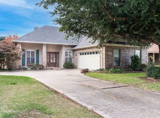 215 Decatur St, Bossier City, LA 71111