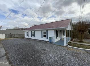 208 S Hawkins St, Rogersville, TN 37857