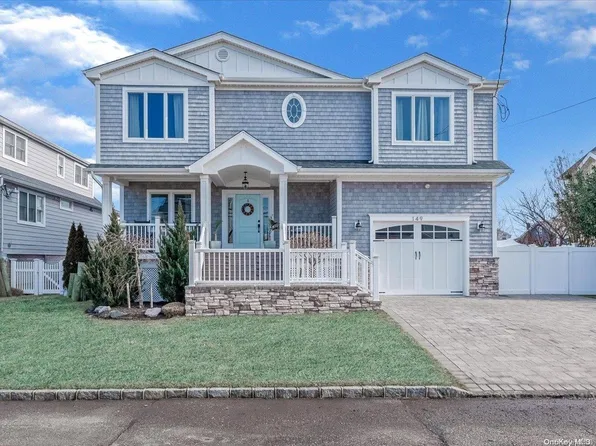 149 Annuskemunnica Road, Babylon, NY 11702