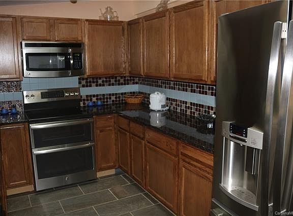 4th image of 333 Sunray Dr