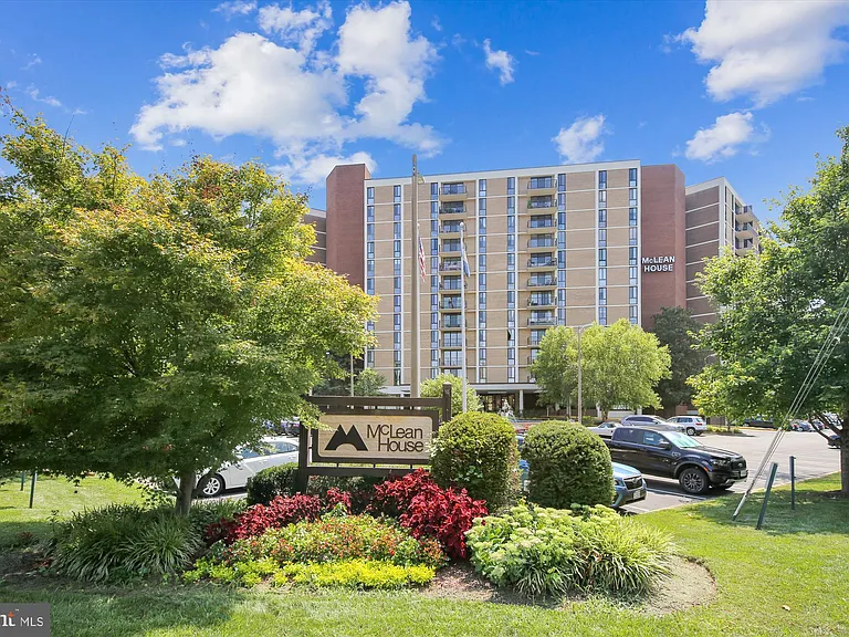 6800 Fleetwood Rd #1004 — Photo 1