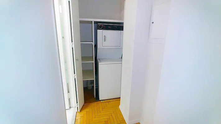 Rented by Barlavi Inc. | media 10