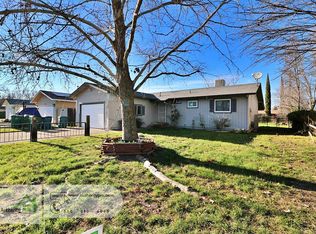 1554 1st St, Anderson, CA 96007