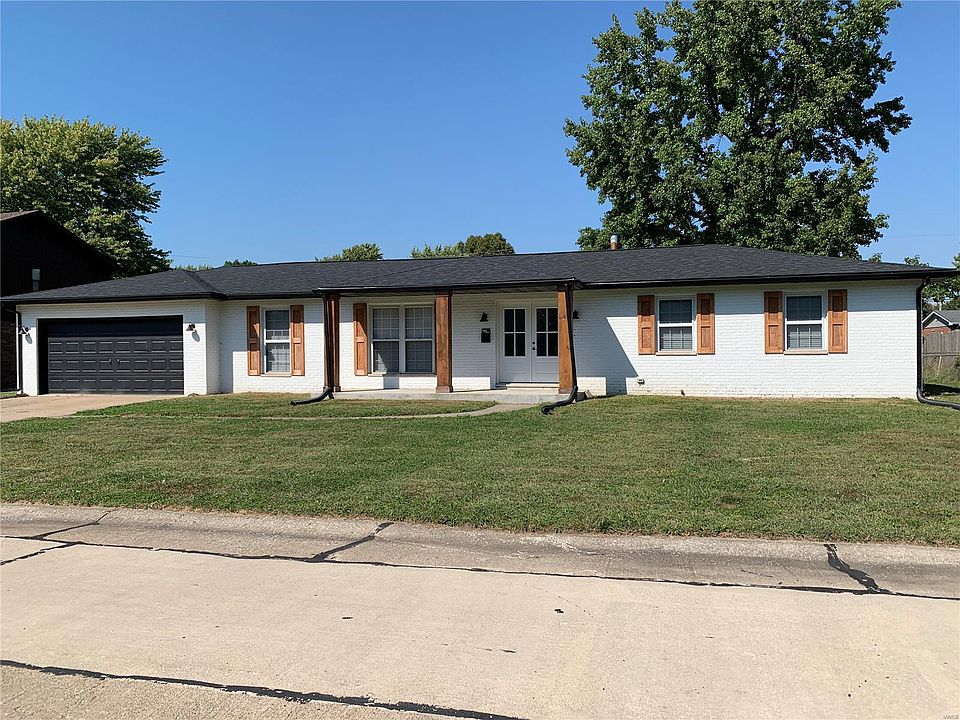 1st image of 2525 Westmoreland Dr