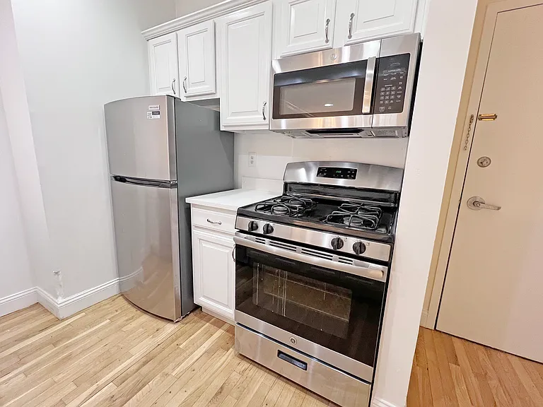 55 Skillman Ave #3 — Photo 2