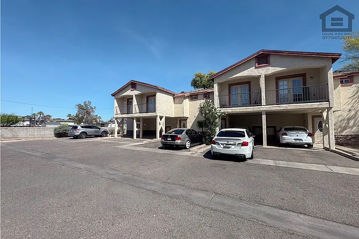 3 bed, 2.5 bath, 1020 sqft, $1,399 — Photo 4
