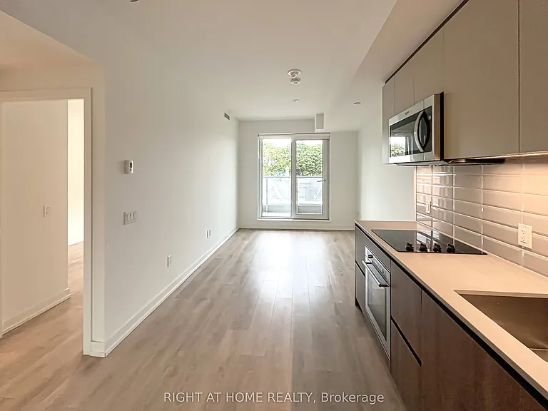 150 Logan Ave #437 — Photo 3