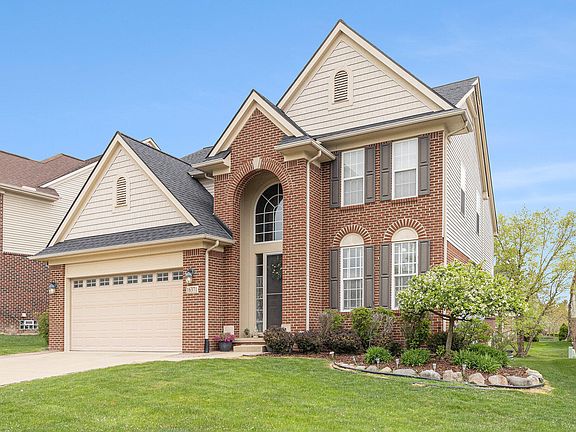 3rd image of 16371 Mulberry Way