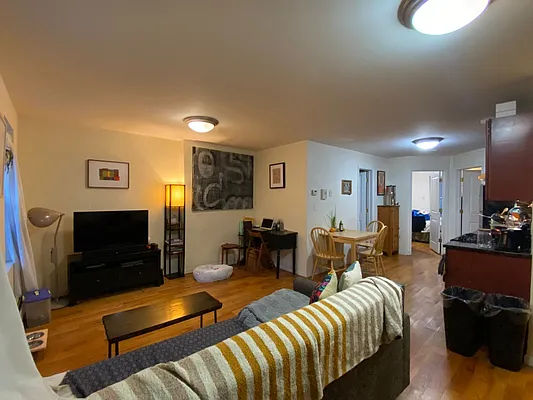 Rented by Compass | media 3