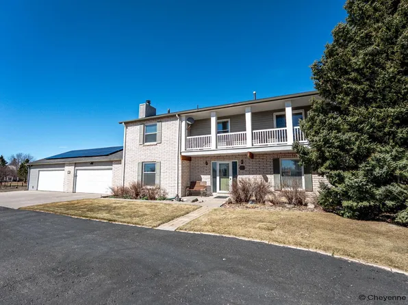 416 E Longhorn Rd, Cheyenne, WY 82009
