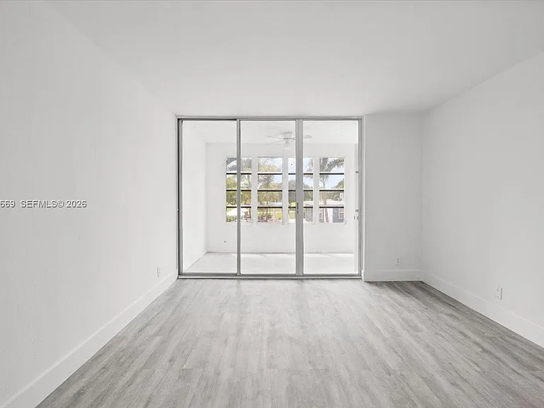9441 Evergreen Pl #206 — Photo 10
