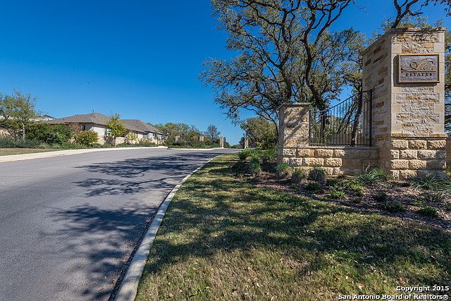2nd image of 2707 Caledonian Ct